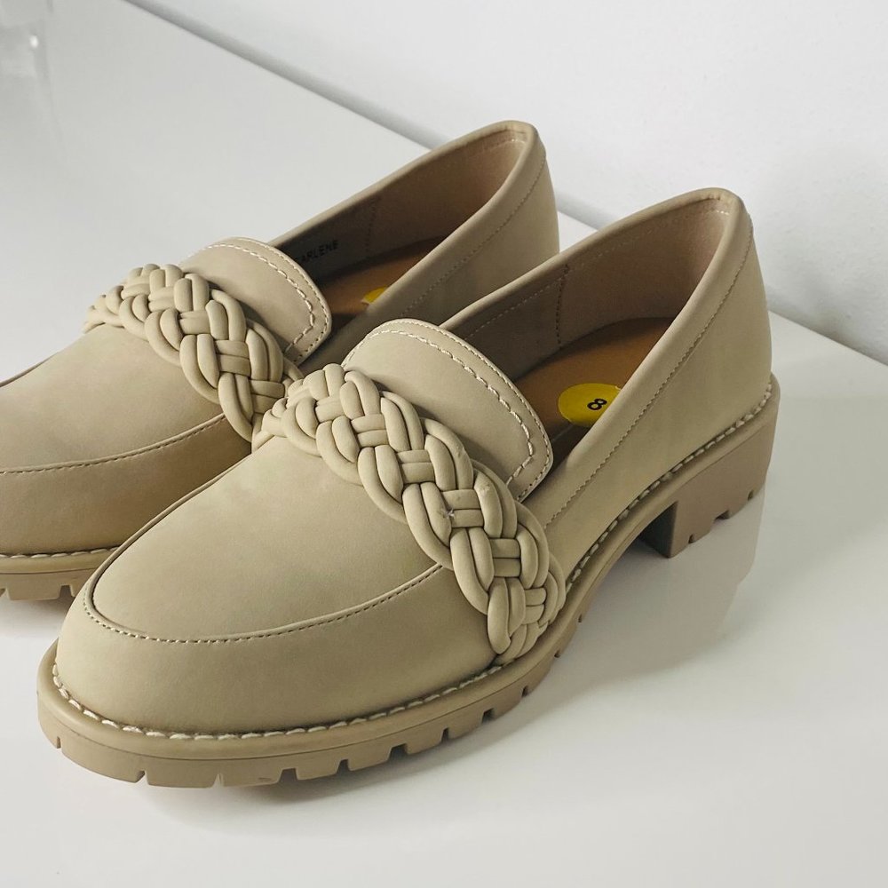 Women Report Carlene Moccasins Size 8